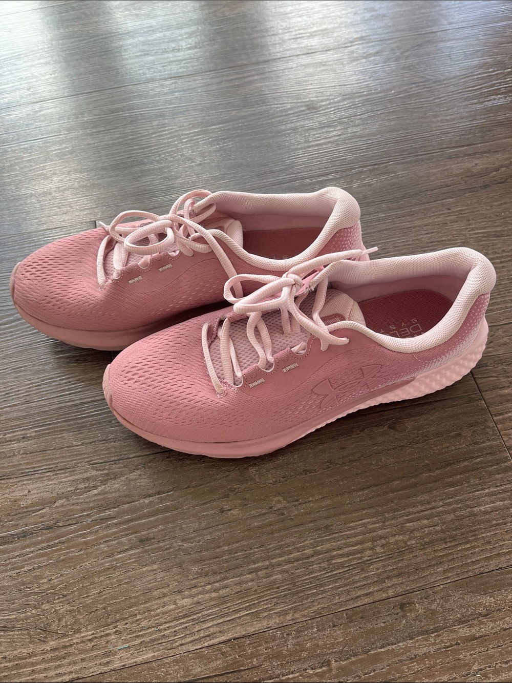 Under Armour Women’s Pink Lace-Up Athletic Sneakers Size 8.5